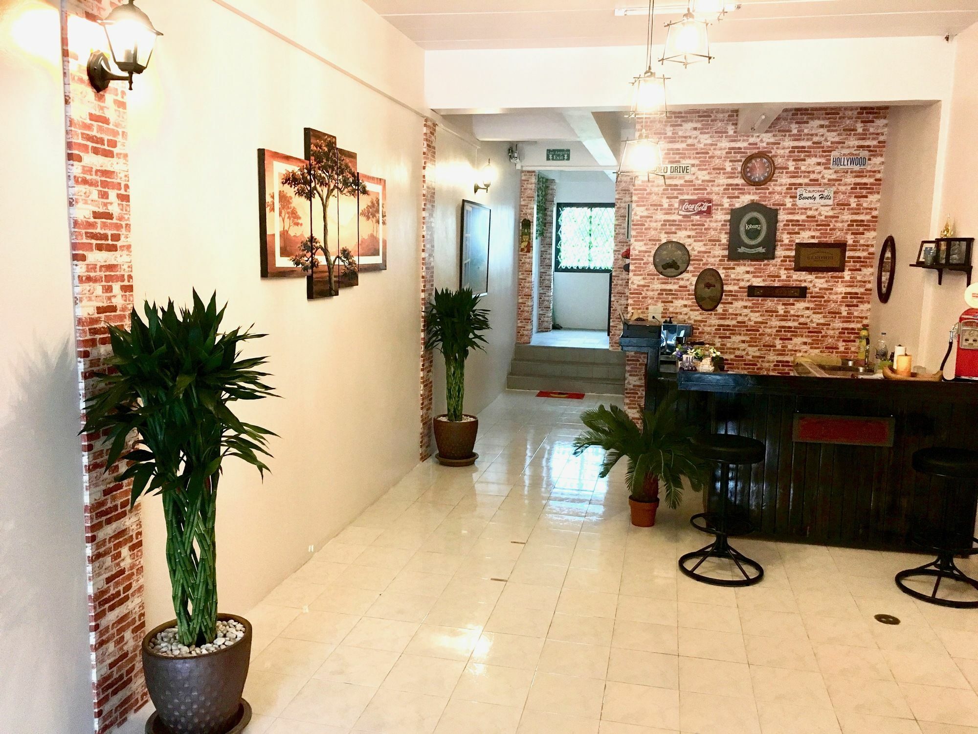 Breezy House Apartment Джомтиен Бийч Екстериор снимка